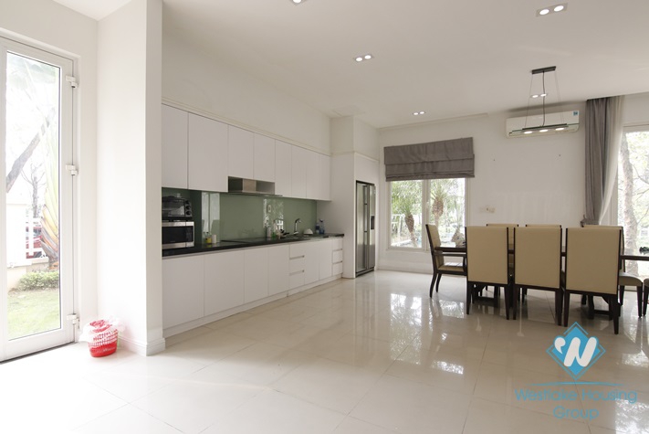 Villa adjacent to big garden for rent at Vinhome Riverside Long Bien Hanoi